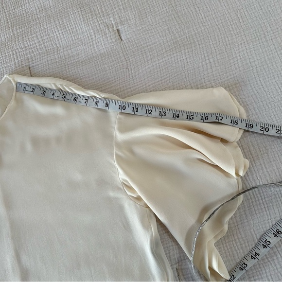 Valentino 100% Silk Scalloped Blouse IT 40 / US 4 - Picture 10 of 10